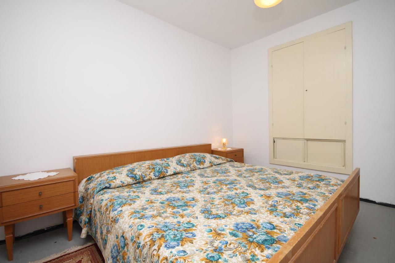 Apartment Zavala 8774B Jelsa  Exterior foto